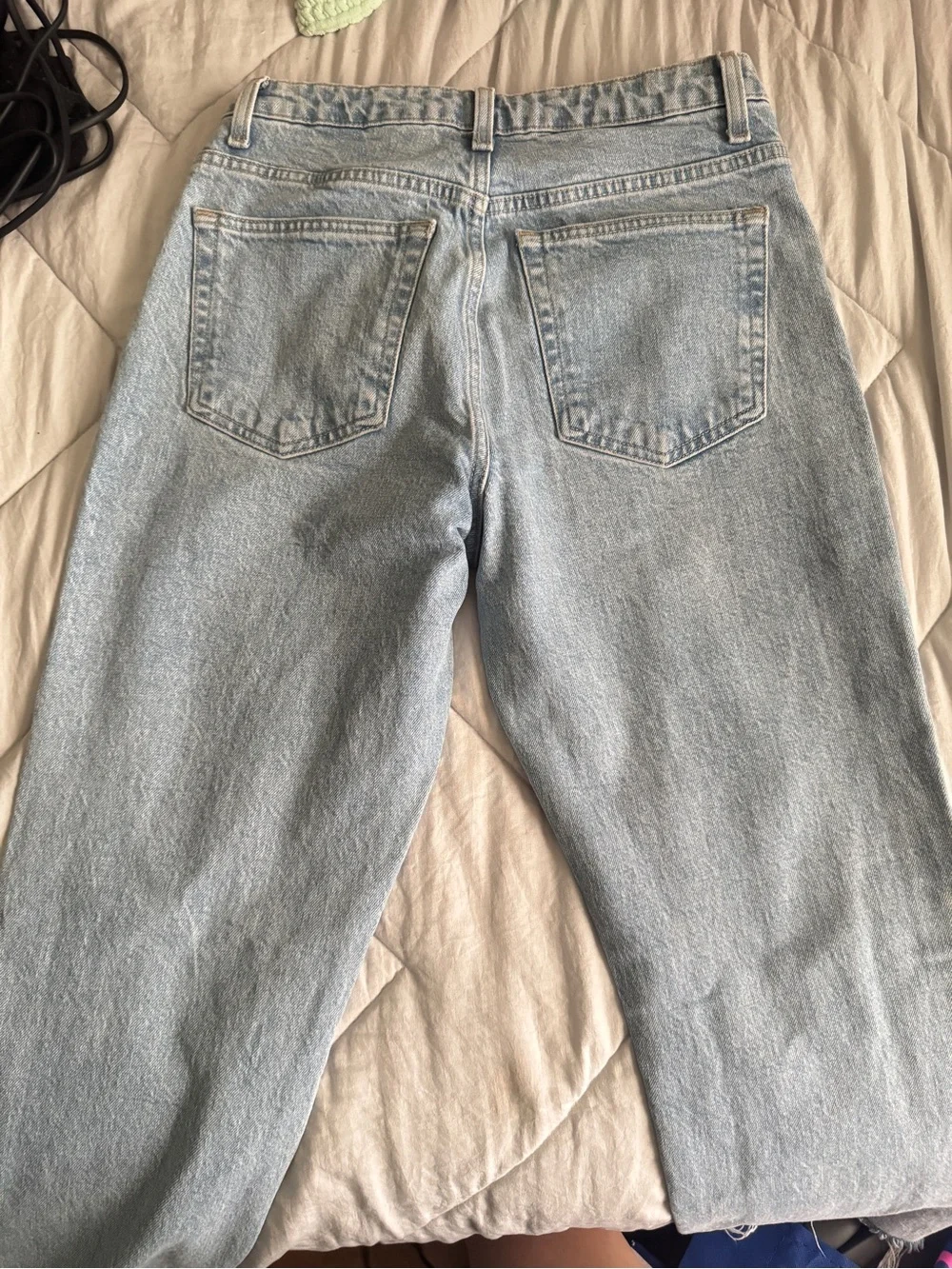Light Wash Women’s Jeans - Classic Straight Fit